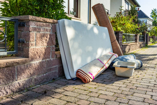 Best Carpet Removal and Disposal  in South Russell, OH